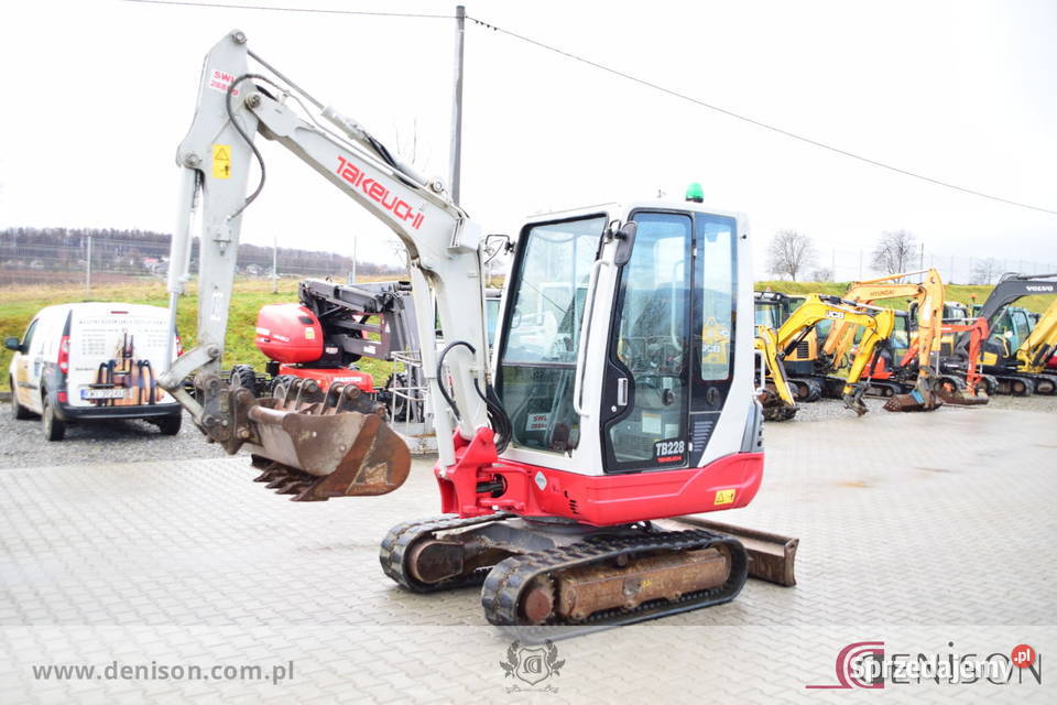 MINIKOPARKA TAKEUCHI TB228 2014 Suchoraba