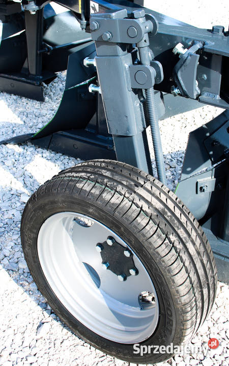 3 Pług obrotowy AWEMAK REVO dowóz cała nieuszkodzony dolnośląskie