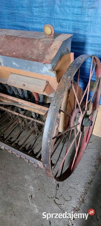 Siewnik 27 rzędów Studzieniec sprzedam