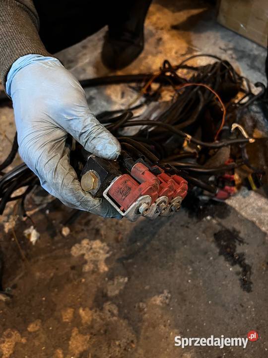 Instalacja gazowa STAG zdemontowana z BMW E36 R6 Piasek