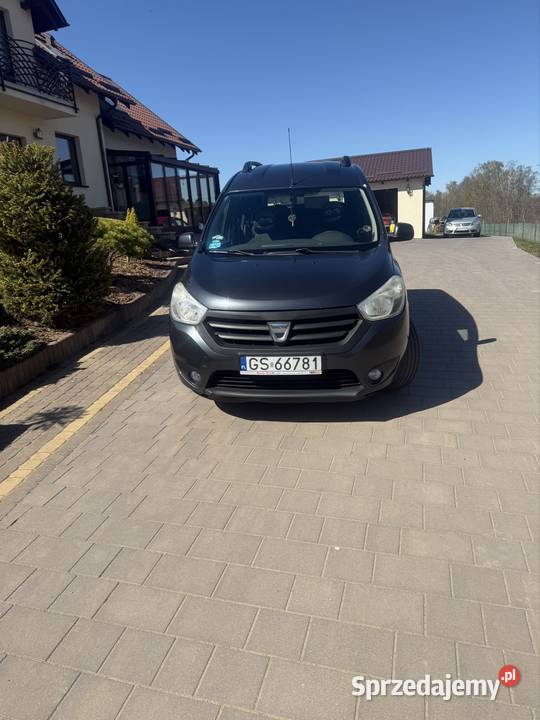 Sprzedam rodzinną Dacie Dokker szary Rokity