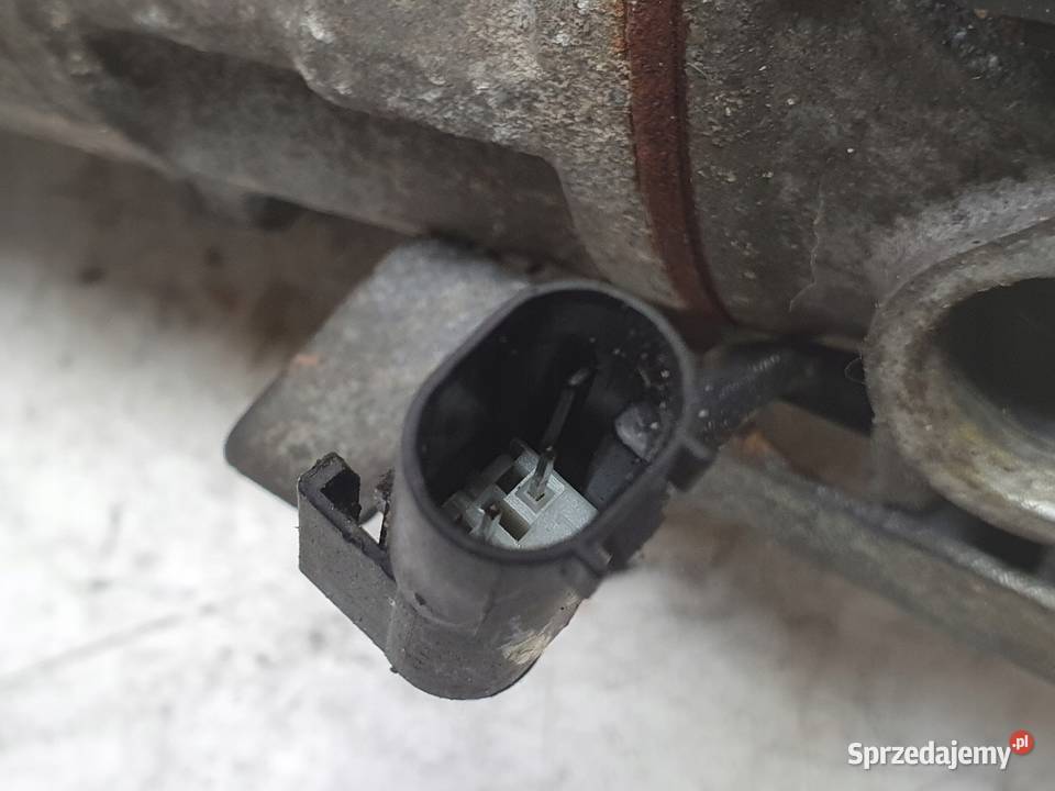 SPRĘŻARKA KLIMATYZACJI Mercedes W169 15 8V pompa