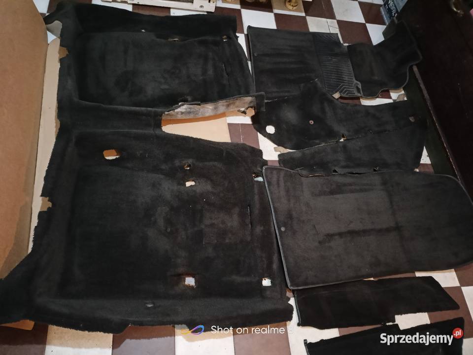 Mercedes 190 W201 wykładzina podłogowa czarna Skarżysko-Kamienna