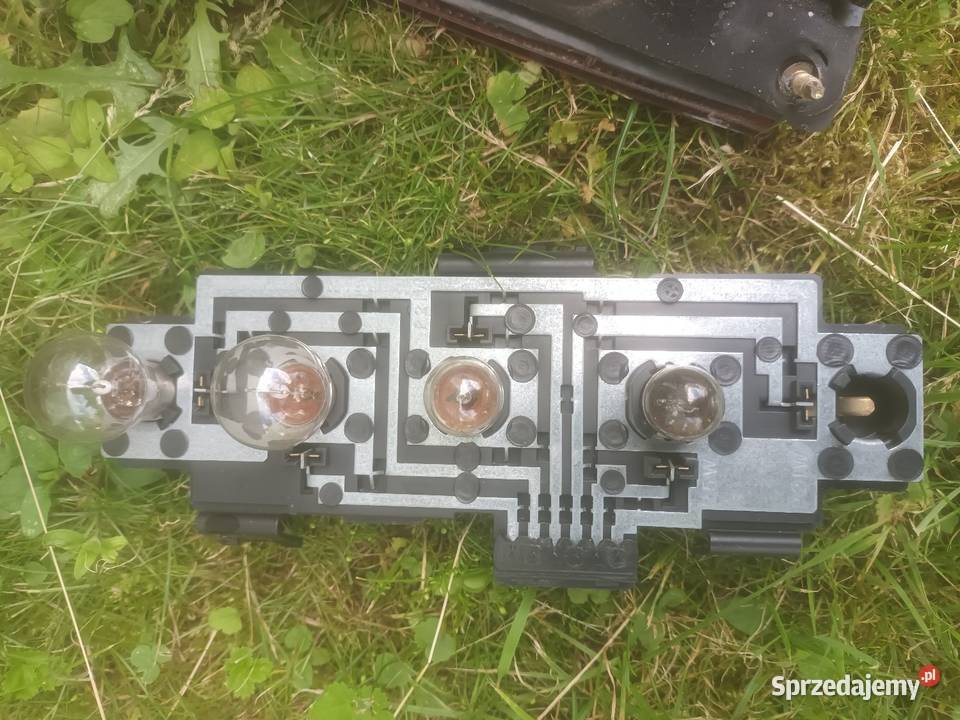Lampy tył skoda octavia 1 heatbek Lampy tylne Kożuchów sprzedam