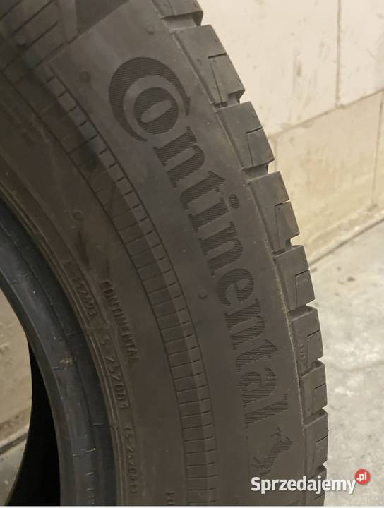 Continental 21565R15C stan idealny Babice