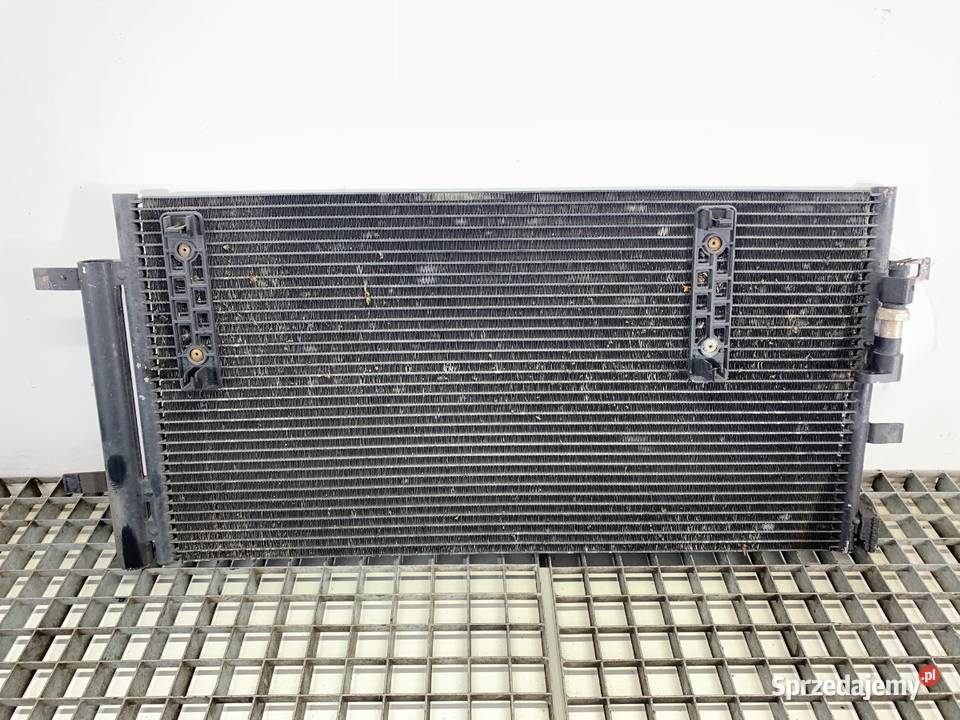 CHŁODNICA KLIMATYZACJI AUDI A4 B8 20 211 0715 Wentylatory chłodnic klimatyzacji