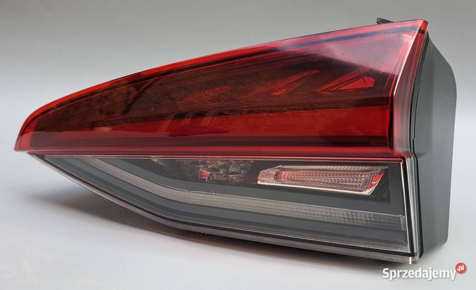 Lampa Tylna Prawa Wewnętrzna Skoda Octavia IV osobowe Mielęcin