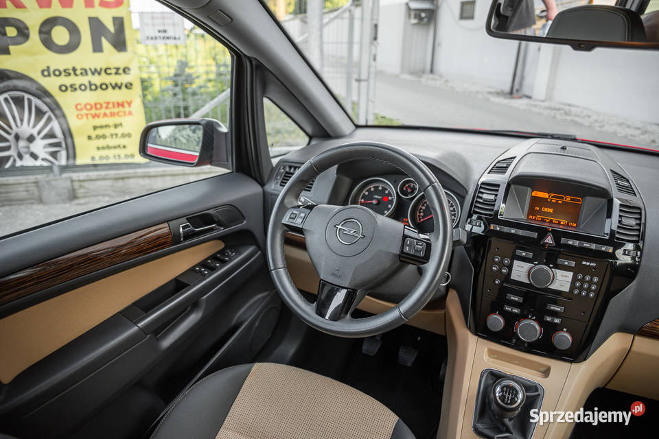 OPEL ZAFIRA OPCLINE LPG 7OSÓB