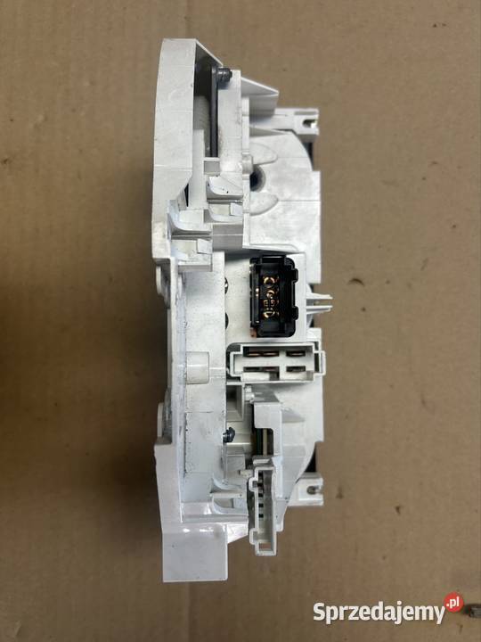 Panel nawiewu klimatyzacji Passat b5 b5fl osobowe