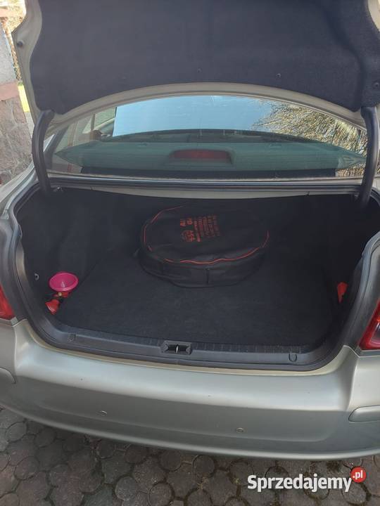 Toyota Avensis 18 vvti benzyna LPG sprowadzony Złocieniec