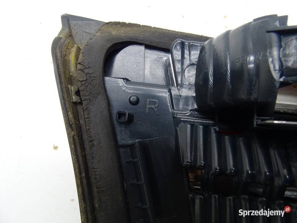 LAMPA PRAWY TYŁ PRAWA TYLNA W KLAPĘ BMW F30 F31 małopolskie