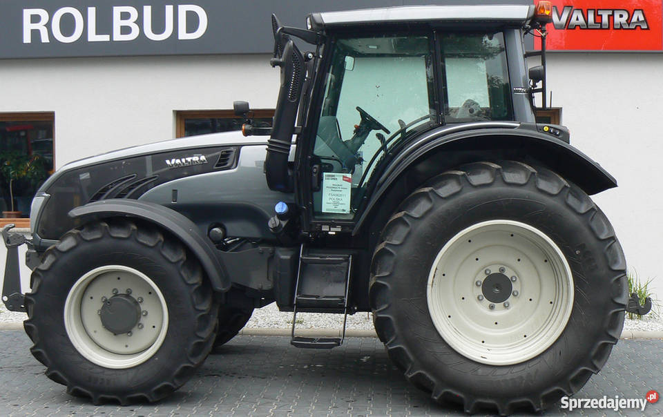 Ciągnik Valtra T133 HiTech maszyna Rok produkcji 2015 Głuchów