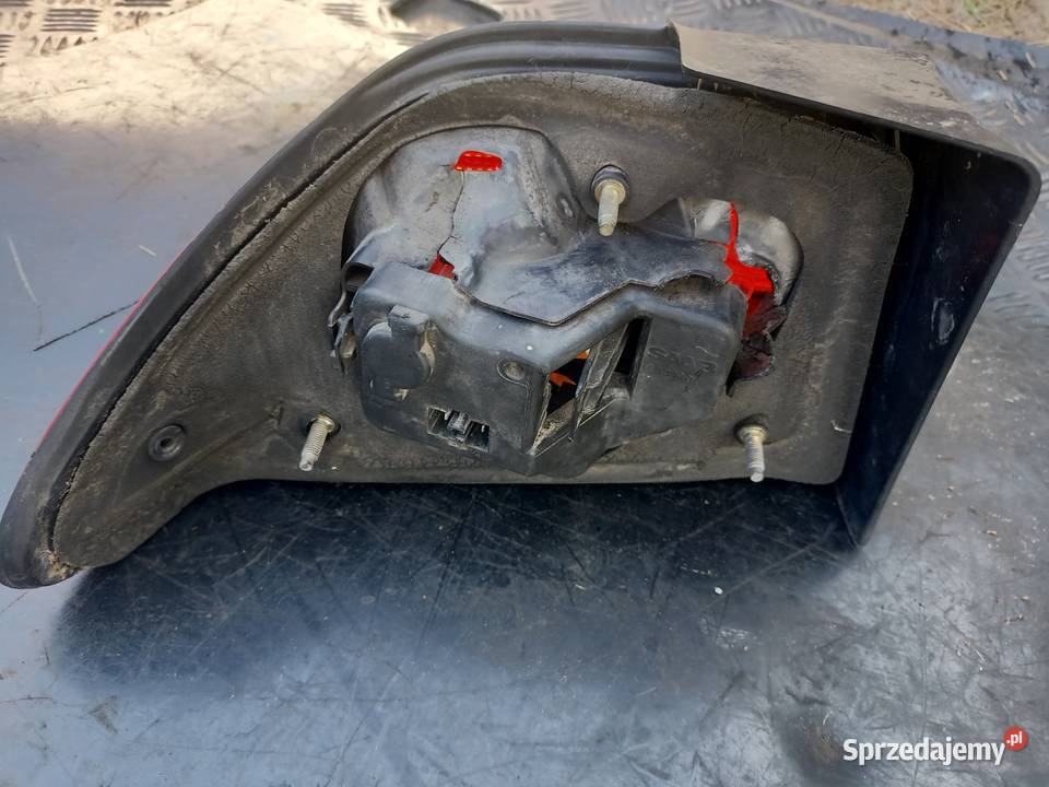Lampa tylna tył prawa Saab 93 I 9802r hatchback sprzedam