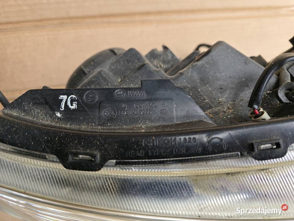 Subaru Forester 3 SH lampa kompletny reflektor