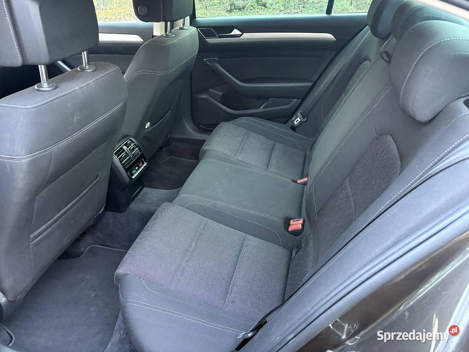 Volkswagen Passat B8 20tdi 150 DSG sedan 2017 Jelcz-Laskowice
