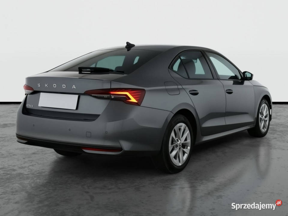 Skoda Octavia 15 eTSI mHEV kamera cofania