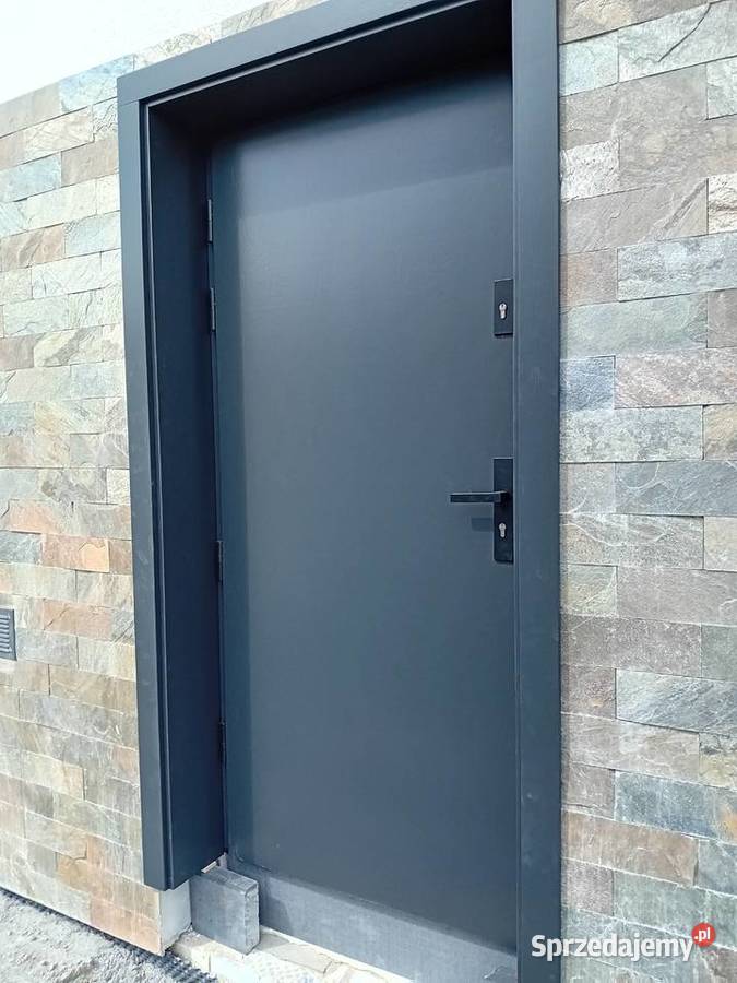 Drzwi drewniane kolor antracyt Drzwi zewnętrzne Kostrzyn