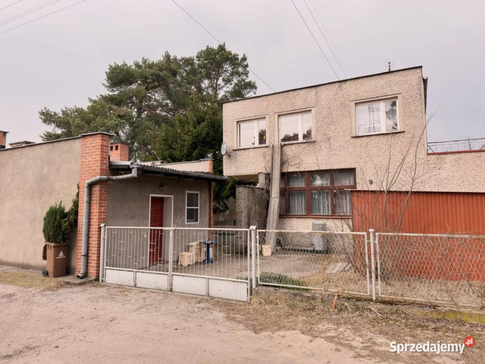Dom budynek usługowy Łódzkiej 257 m Toruń Rok budowy 1970