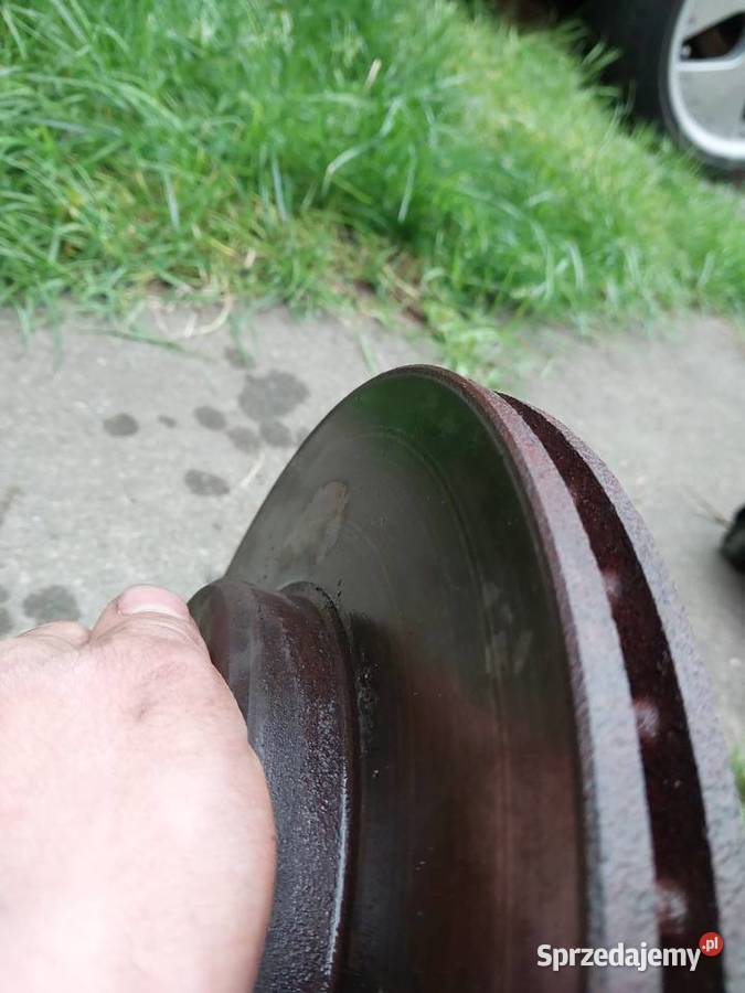 Komplet tarcz W124 przednie 2 sprawne Motoryzacja Dąbrowa Górnicza sprzedam