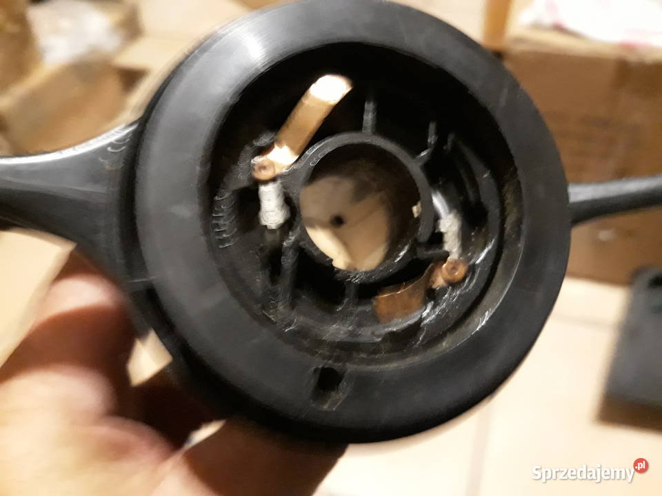 Przełącznik kierunkowskazówpająk Fiat 126p125p Leszno sprzedam