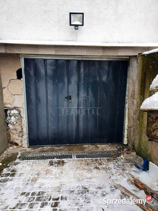 Bramy garażowe na wymiar dwuskrzydłowe ocieplone Kłodzko