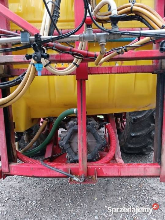 Opryskiwacz zawieszany 1200l 2115m 7 sekcji sprzedam