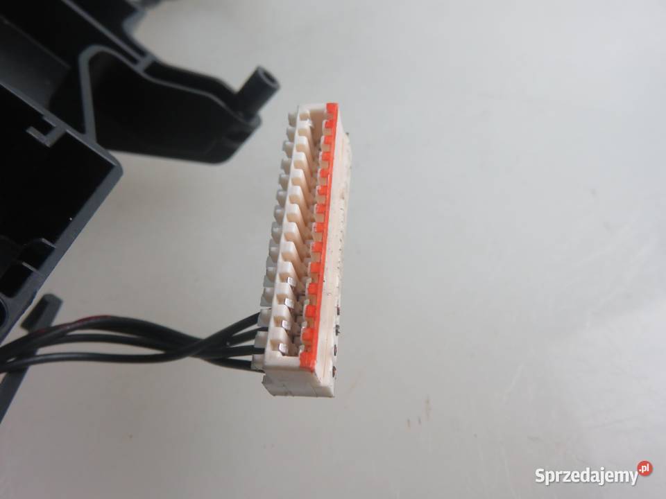 PRZEŁĄCZNIK ZESPOLONY AUDI A4 B8 SEDAN