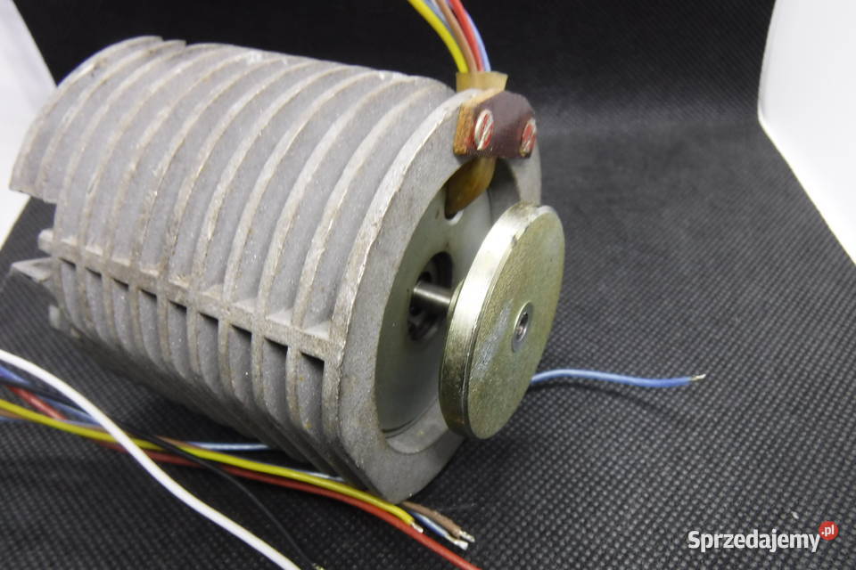 FB2041A Mikroma silnik 28V skok 15 02Nm z Otwock