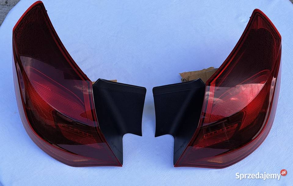 LAMPA LEWY PRAWY TYŁ OPEL ASTRA J IV HB 13306459 Mielęcin