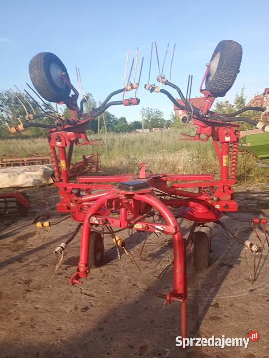 Przetrząsacz do siana fella Zgrabiarki i przetrząsacze Węgorzewo