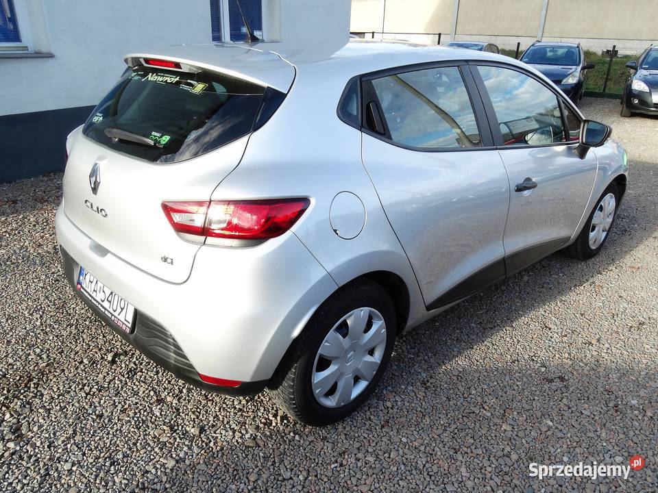 Renault Clio IV 15DCi wypożyczalnia wynajem Przebieczany wynajem pojazdu