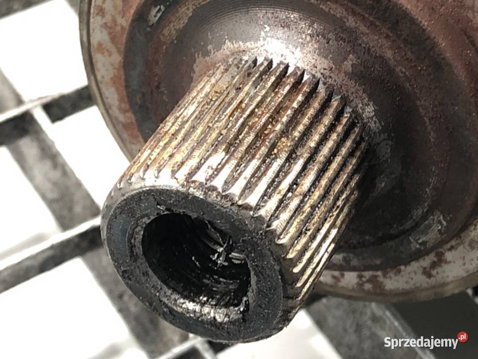 PÓŁOŚ LEWY PRZÓD AUDI A4 B6 30 220 0005 PRZEGUB