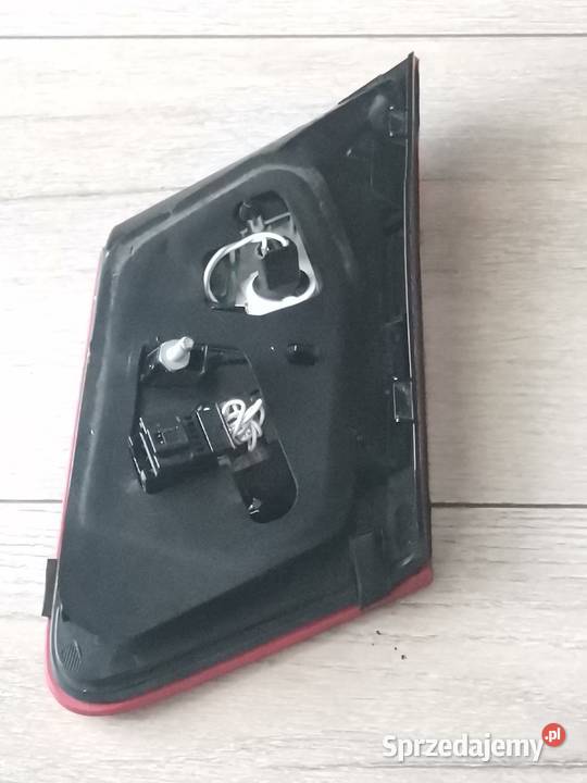 MERCEDES EKLASA W212 LEWA LAMPA W KLAPE Części samochodowe Międzychód