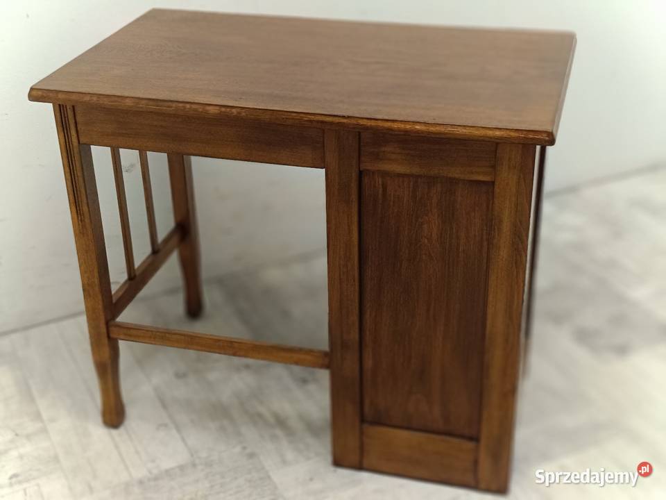 małe biurko dwustronne drewniane model Thonet z Radomsko