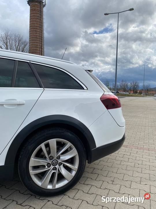 OPEL INSIGNIA SPORTSTOURER 4X4 2000cm3 Jelenia Góra sprzedam