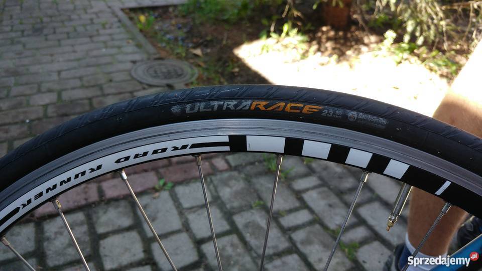 Rower szosowykolarzówka bTwin Triban 500wersja