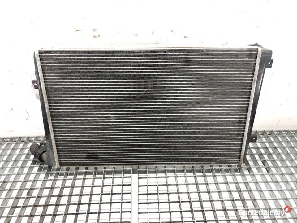 CHŁODNICA WODY VW PASSAT B6 19 105 0511 RADIATOR sprzedam