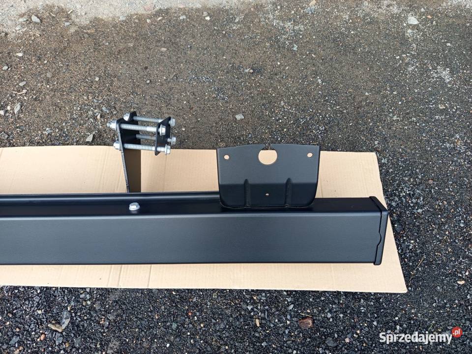 Zderzak tylny belka oświetleniowa Mercedes