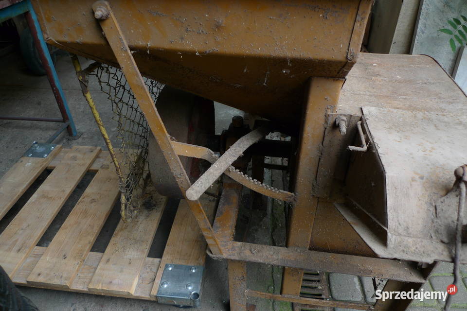 Śrutownik kamieniowy do zboża H123 LUZAMET Bydgoszcz
