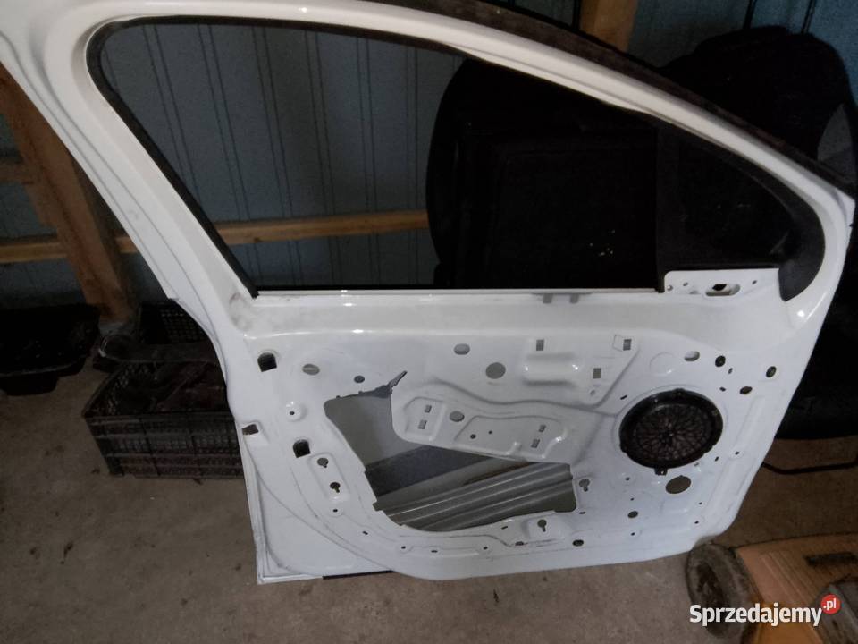 Drzwi lewy przódPeugeot 2008 Kielce sprzedam