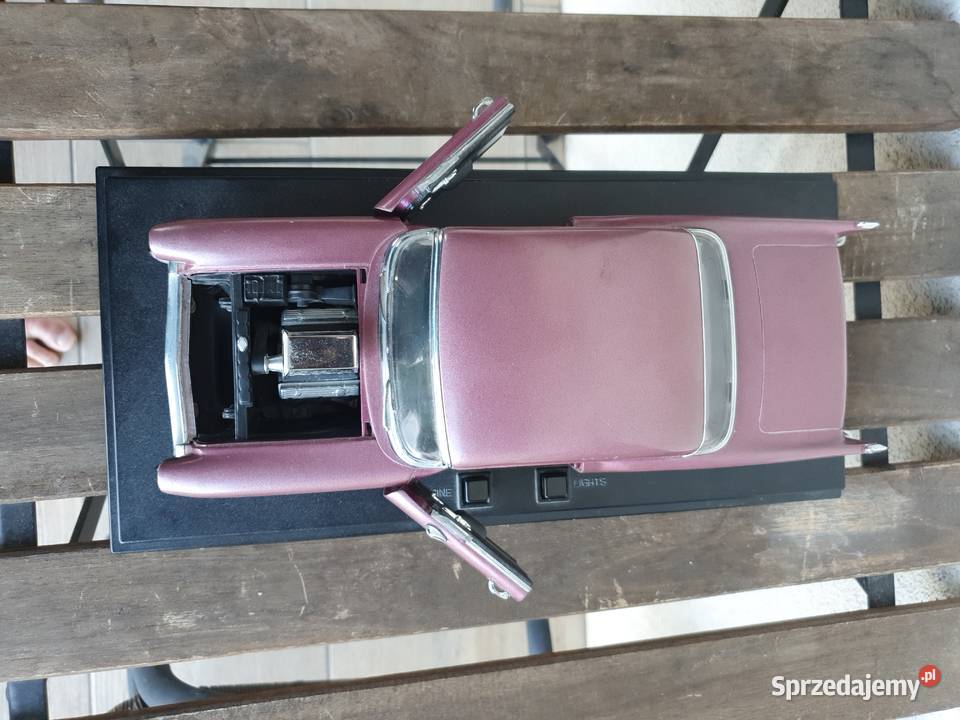 1957 CHEVROLET BEL AIR 118 metalowy światła Modelarstwo Radlin