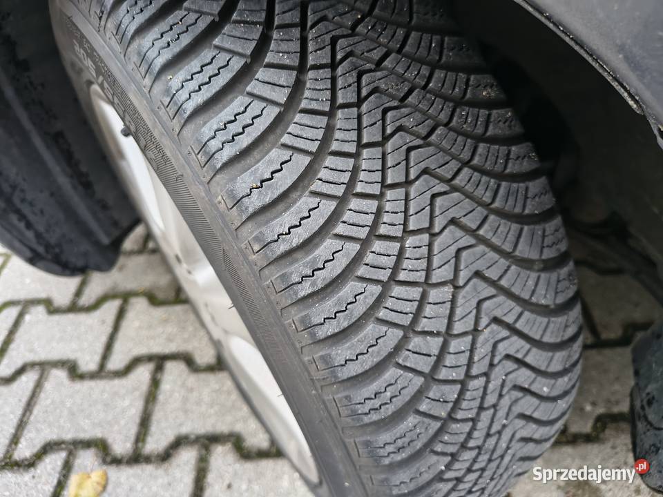 Sprzedam Toyota Avensis T25 Liftback 20 D4D SOL gniazdo SD Avensis Ostrów Mazowiecka