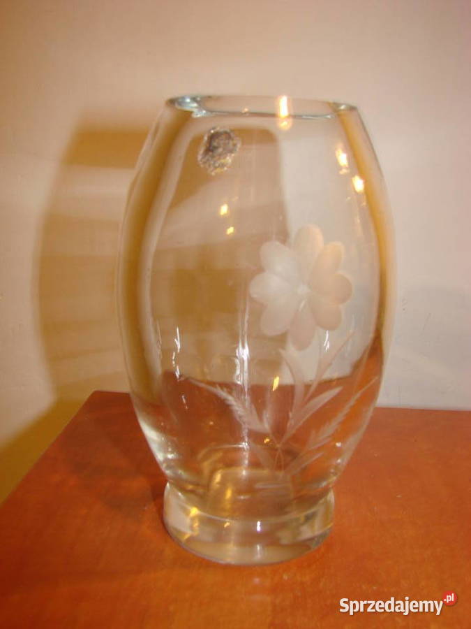 stary kryształowy wazon