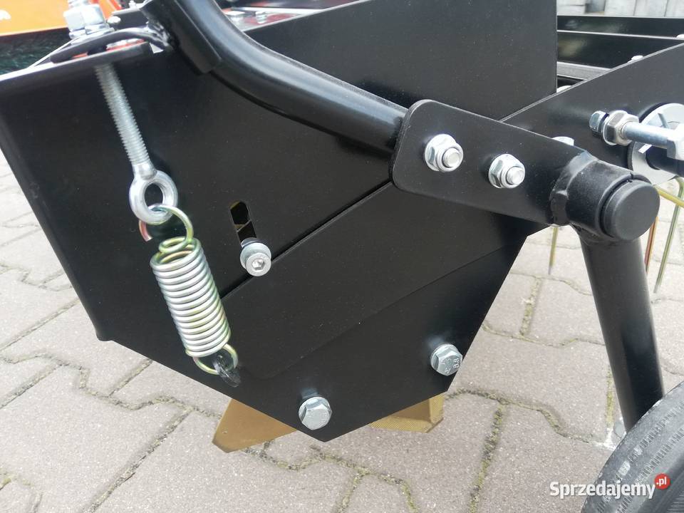 Aerator i wertykulator 2w1 do traktorka Kobiele Wielkie