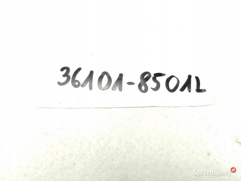 RAMKA LAMPY LEWY PRZÓD SUZUKI CARRY 8589