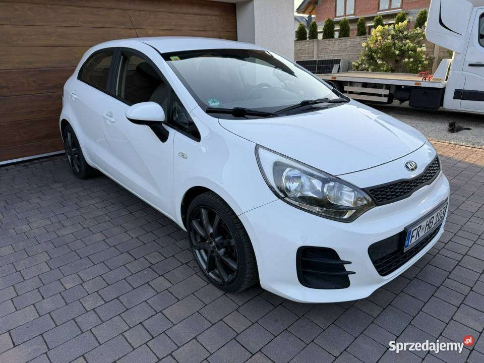 Kia Rio 16r benzyna zadbana bezwypadkowa z