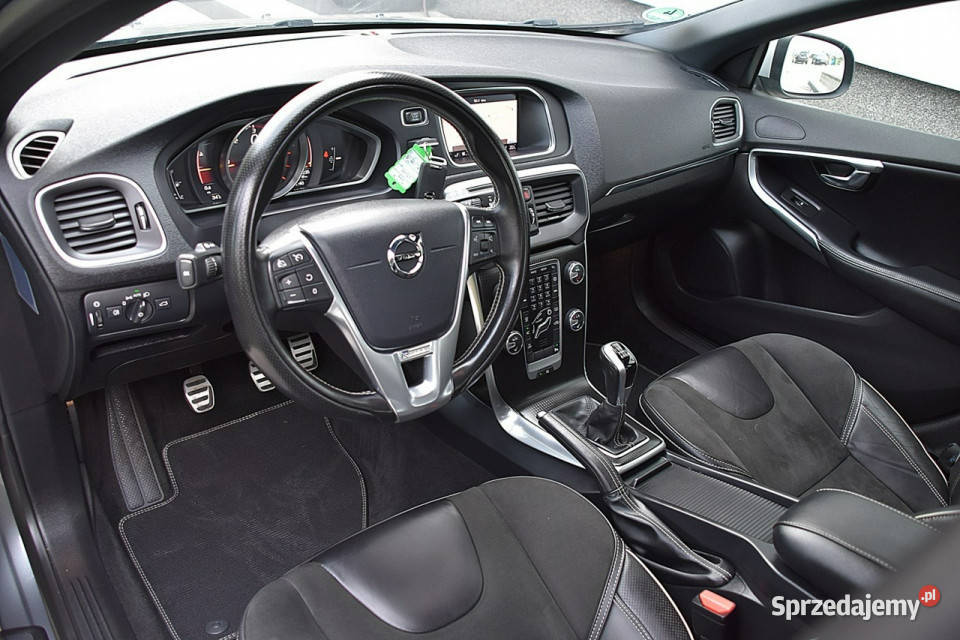 Volvo V40 20D3 150 RDesign Lift Alcantara Led bluetooth mazowieckie