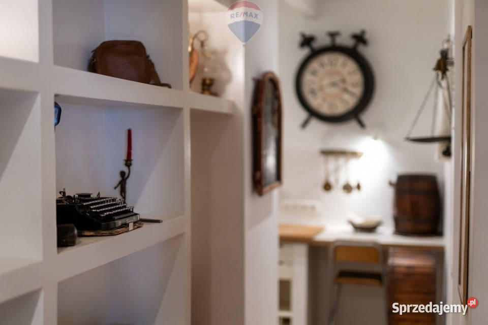 TOP 2 pokoje kamienica Świętojańska Stare Miasto kamienica Warszawa sprzedam