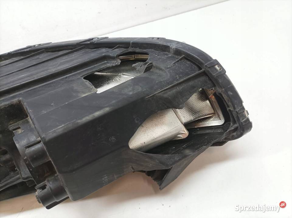 LAMPA PRZÓD PRAWA EUROPA USZKODZONA Hyundai ix35