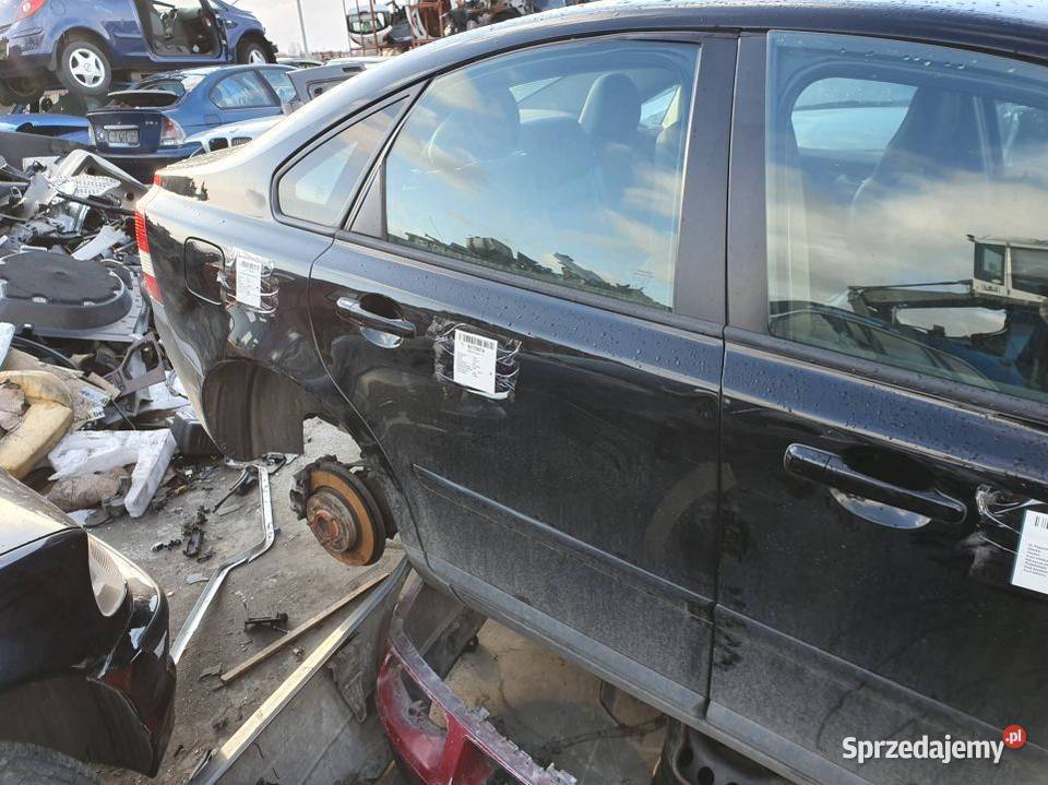 DRZWI PRAWE TYŁ VOLVO S40 01900 osobowe Lipno sprzedam